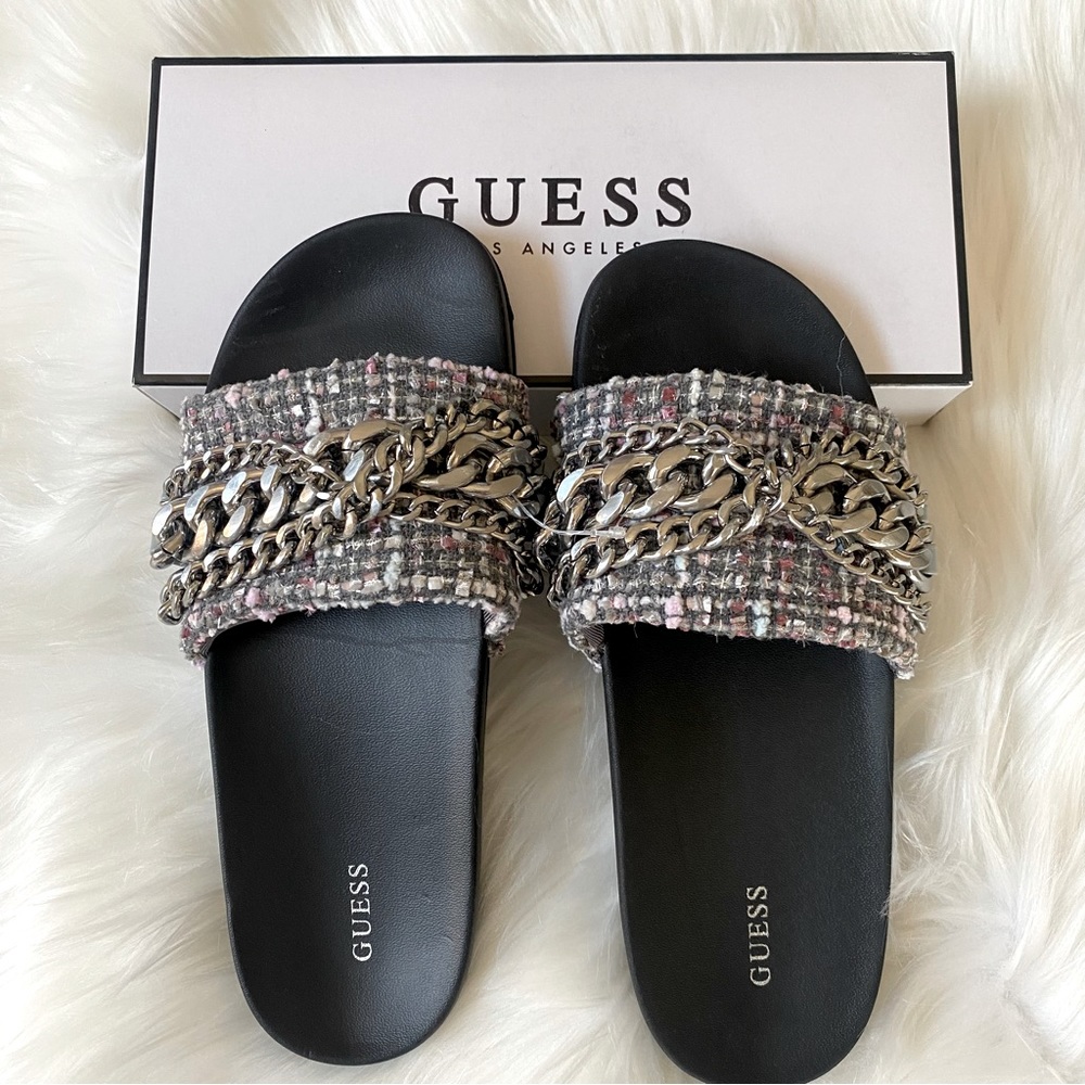 New!! GUESS SALEMA3 FLATS